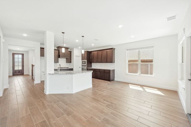 9529 Lanshire Lane, Fort Worth, TX 76131