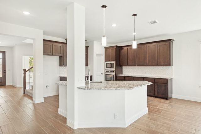 9529 Lanshire Lane, Fort Worth, TX 76131