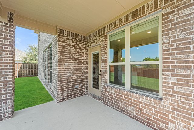 9529 Lanshire Lane, Fort Worth, TX 76131