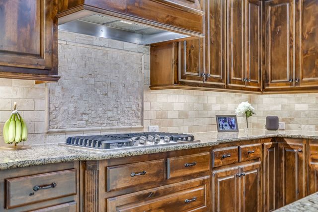2016 Torin Street, Lewisville, TX 75056
