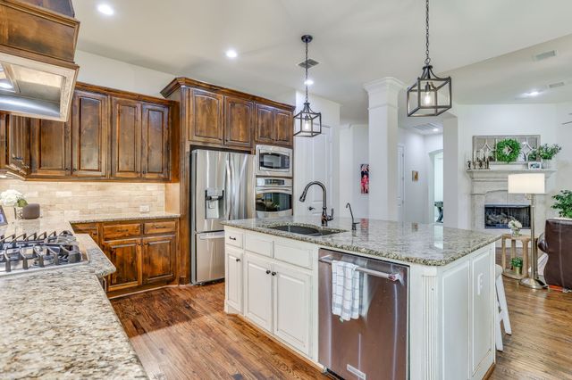 2016 Torin Street, Lewisville, TX 75056