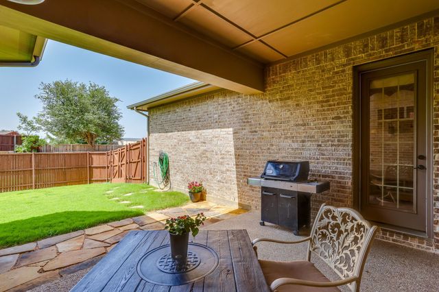 2016 Torin Street, Lewisville, TX 75056