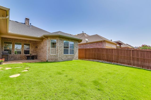 2016 Torin Street, Lewisville, TX 75056