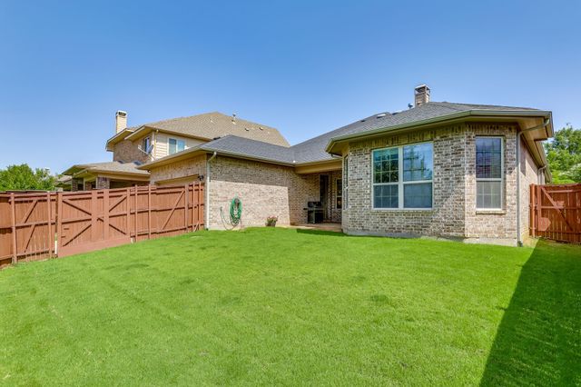 2016 Torin Street, Lewisville, TX 75056