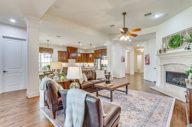 2016 Torin Street, Lewisville, TX 75056