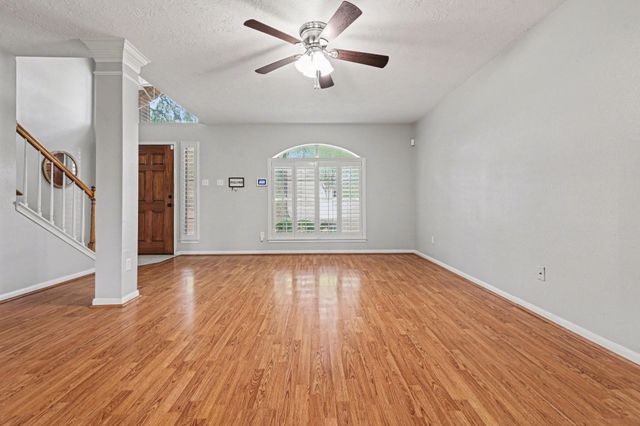 1418 Green Tree Drive, Tomball, TX 77375