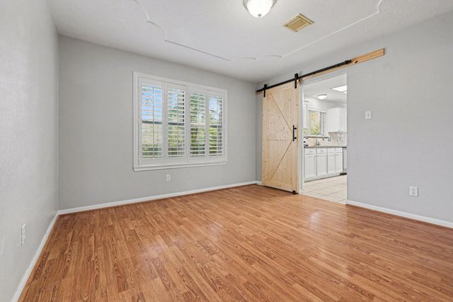 1418 Green Tree Drive, Tomball, TX 77375