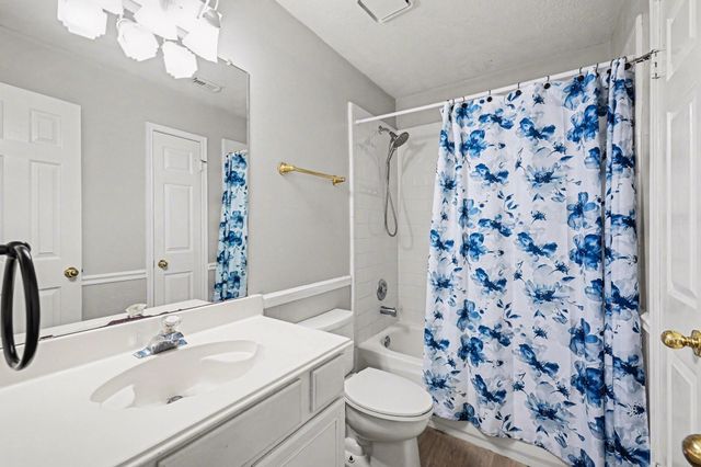 1418 Green Tree Drive, Tomball, TX 77375