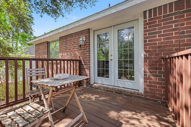 1418 Green Tree Drive, Tomball, TX 77375