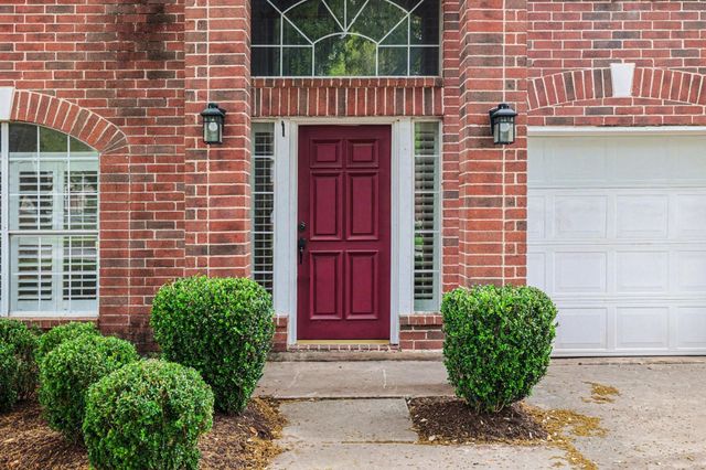 1418 Green Tree Drive, Tomball, TX 77375