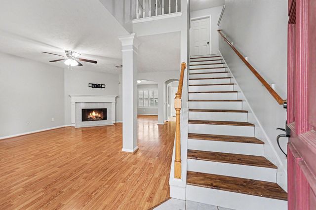 1418 Green Tree Drive, Tomball, TX 77375