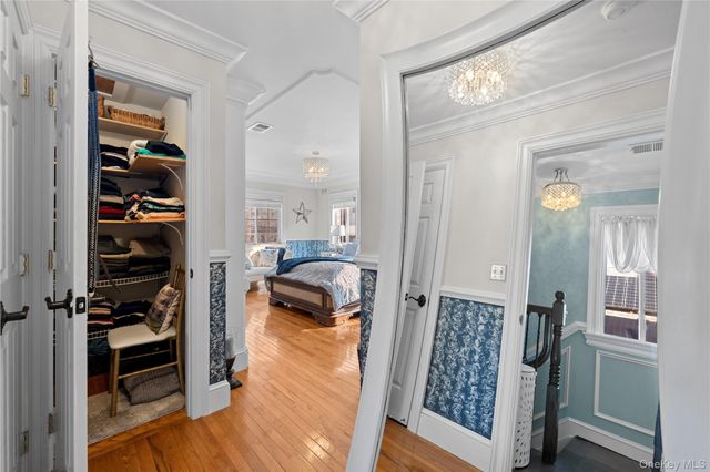 431 Beach 35th Street, Far Rockaway, NY 11691