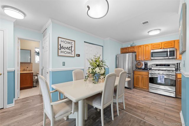 431 Beach 35th Street, Far Rockaway, NY 11691