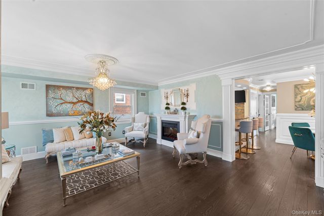 431 Beach 35th Street, Far Rockaway, NY 11691