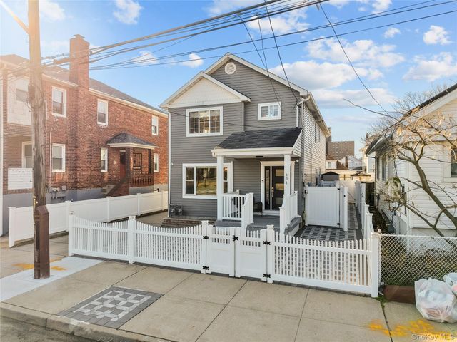 431 Beach 35th Street, Far Rockaway, NY 11691