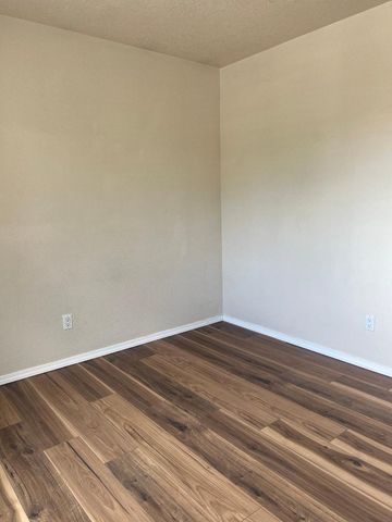 1912 Sea Breeze Street NW, Albuquerque, NM 87120