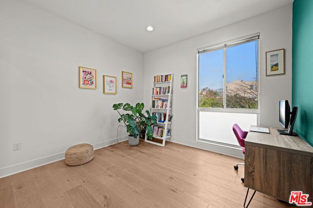 108 S Croft Avenue 102, Los Angeles, CA 90048