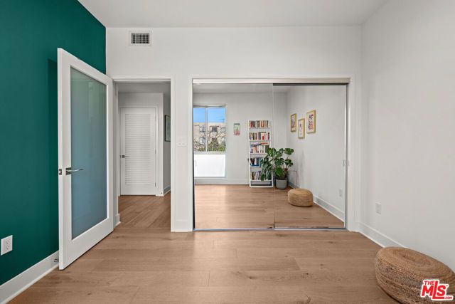 108 S Croft Avenue 102, Los Angeles, CA 90048