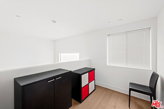 108 S Croft Avenue 102, Los Angeles, CA 90048