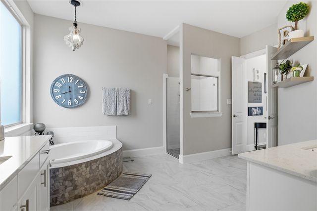 7933 Woodside Trail, North Richland Hills, TX 76182