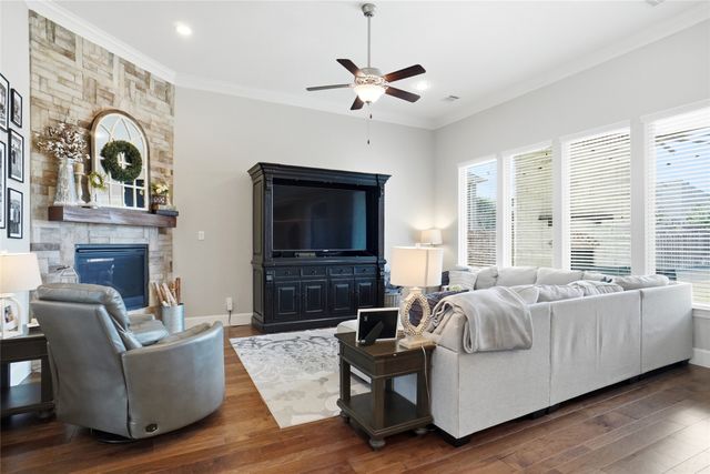 7933 Woodside Trail, North Richland Hills, TX 76182