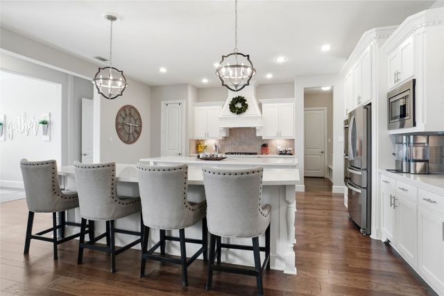 7933 Woodside Trail, North Richland Hills, TX 76182