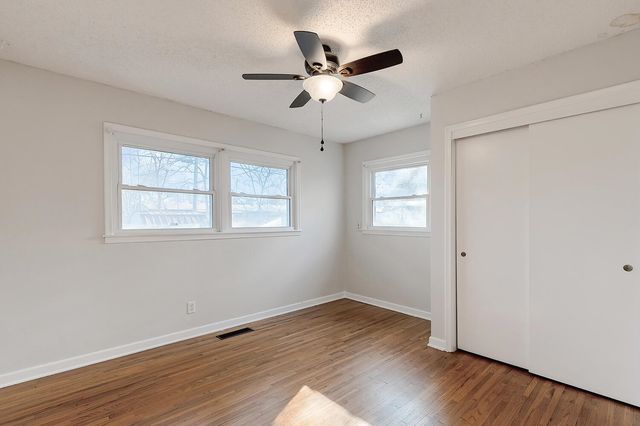 1026 S Fabrique Dr, Wichita, KS 67218