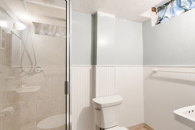 1026 S Fabrique Dr, Wichita, KS 67218