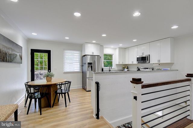 5822 LONG BEACH DR, St Leonard, MD 20685