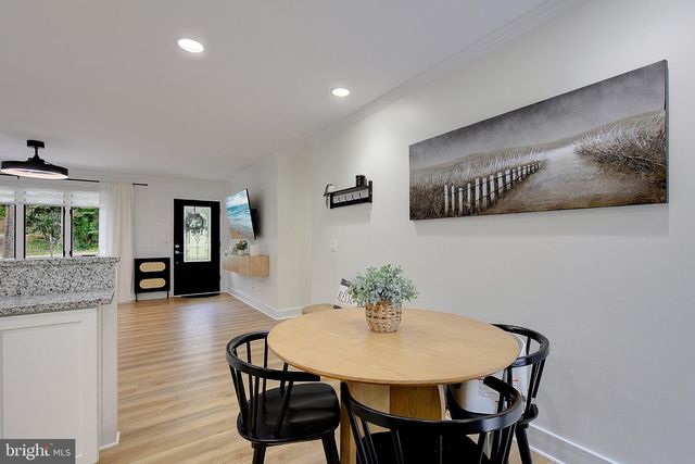 5822 LONG BEACH DR, St Leonard, MD 20685