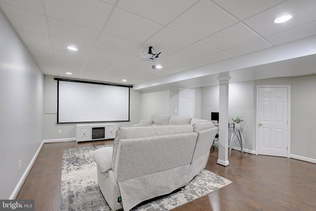 5822 LONG BEACH DR, St Leonard, MD 20685