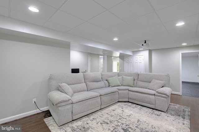 5822 LONG BEACH DR, St Leonard, MD 20685