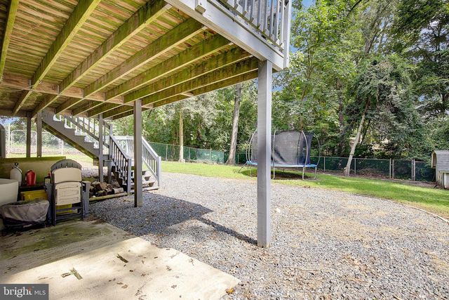 5822 LONG BEACH DR, St Leonard, MD 20685