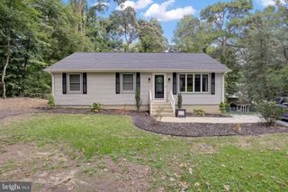 5822 LONG BEACH DR, St Leonard, MD 20685