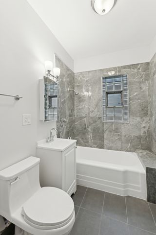 8423 S Colfax Avenue, Chicago, IL 60617