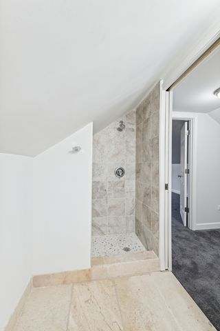 8423 S Colfax Avenue, Chicago, IL 60617