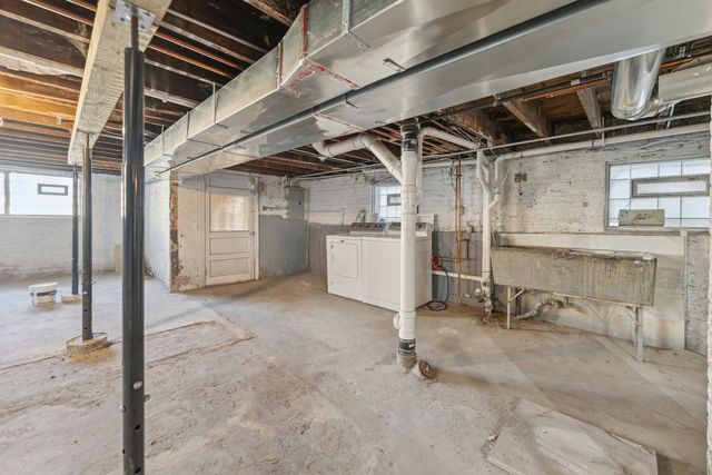 8423 S Colfax Avenue, Chicago, IL 60617