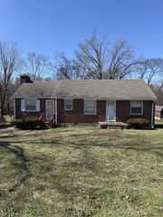 212 Blanchard Pl, Nashville, TN 37214