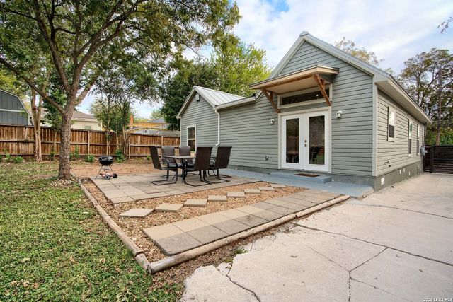 521 DAWSON ST, San Antonio, TX 78202
