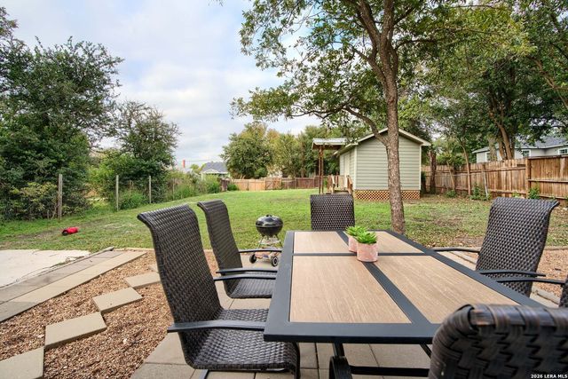 521 DAWSON ST, San Antonio, TX 78202