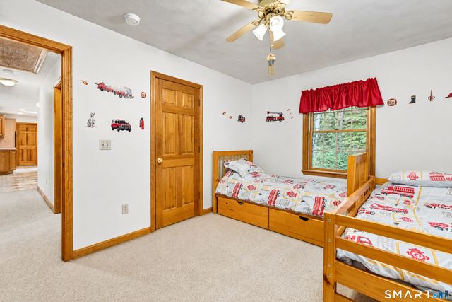 32 School House Road, Preston, CT 06365