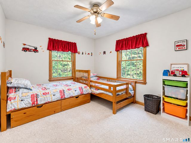 32 School House Road, Preston, CT 06365