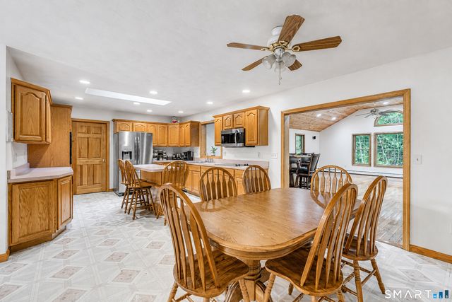 32 School House Road, Preston, CT 06365