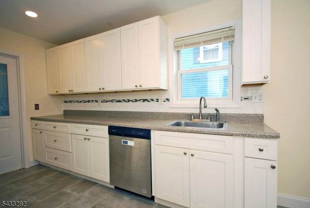 82 Linden Ave, North Plainfield Boro, NJ 07060
