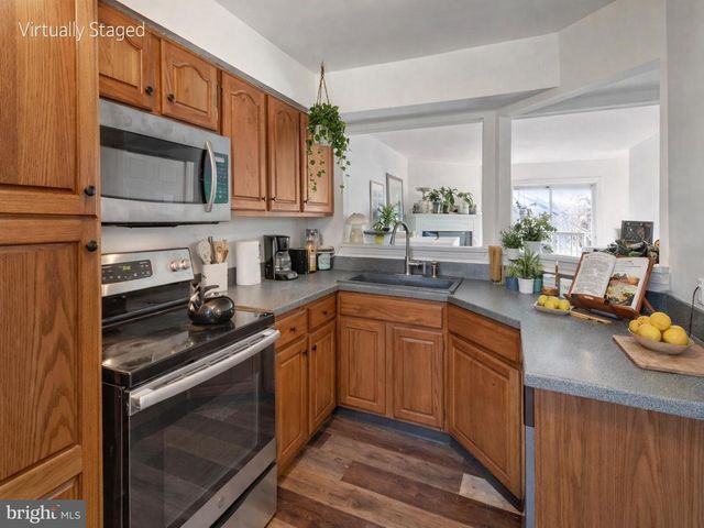 15324 GATEHOUSE TER, Woodbridge, VA 22191