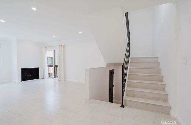 13942 Oxnard Street, Valley Village, CA 91401