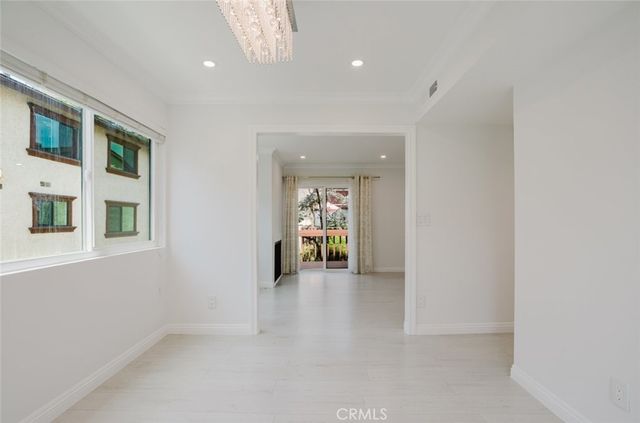 13942 Oxnard Street, Valley Village, CA 91401