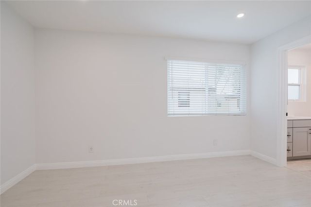 13942 Oxnard Street, Valley Village, CA 91401