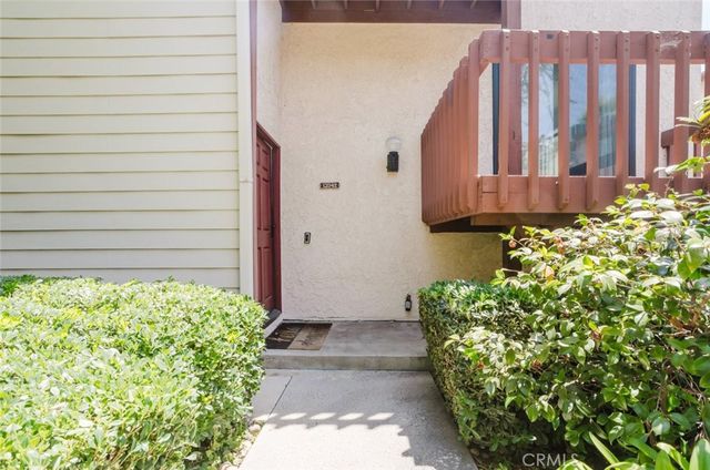 13942 Oxnard Street, Valley Village, CA 91401