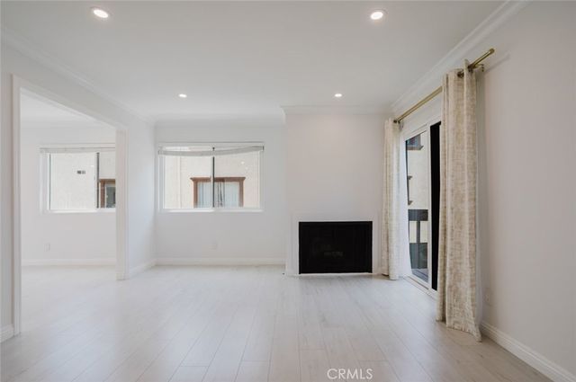 13942 Oxnard Street, Valley Village, CA 91401